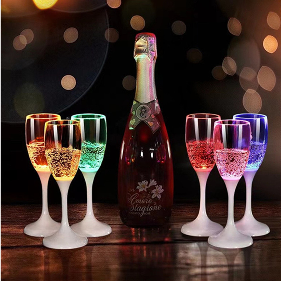 LED 컵 자동 깜박이는 컵, 멀티 컬러 라이트 업 머 - Whisky Beer And Wine 리뷰 및 가격